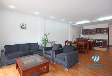 Lake view apartment for rent on Tran Vu, Truc Bach, Ba Dinh